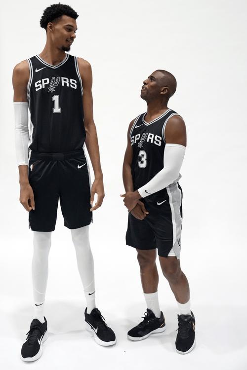 详细阅读:马刺队球员名单;nba马刺队球员名单 马刺队球员名单;nba马刺队球员名单