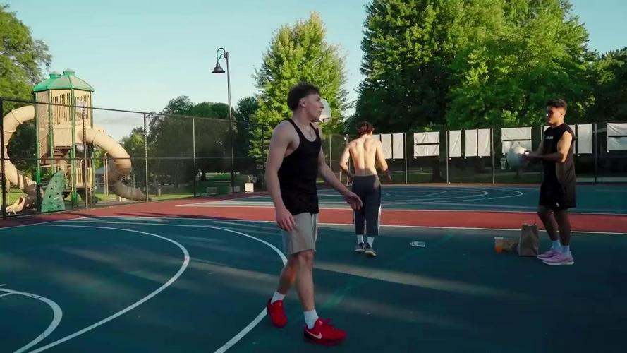 街球视频；美式街球视频