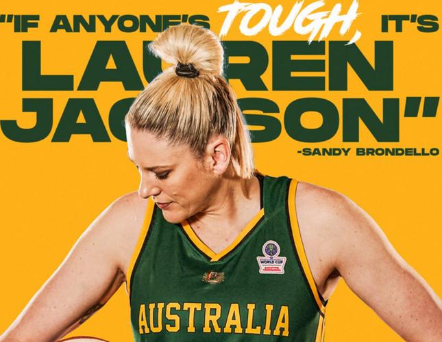 劳伦-杰克逊；劳伦杰克逊写真照