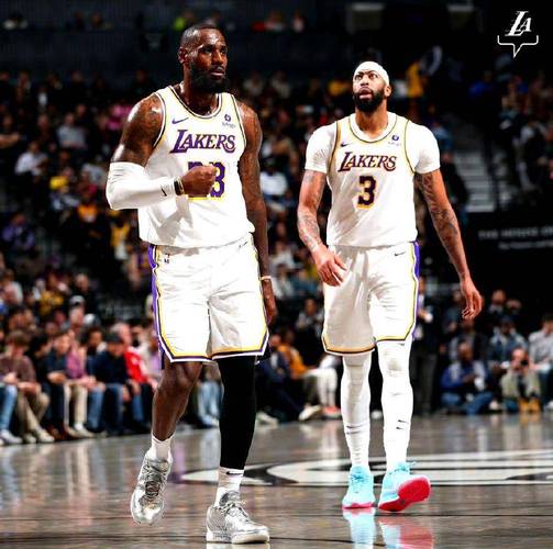 湖人vs篮网中国赛；湖人vs篮网中国赛录像